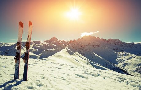 שחור-כחול-אדום-ירוק. צבעי הדגל של עם הגולשים. למקרה שפספסתם, אלו הם 7 אתרי הסקי המוצלחים באירופה.